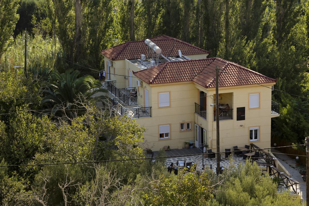 Coral Hotel Plomari Buitenkant foto