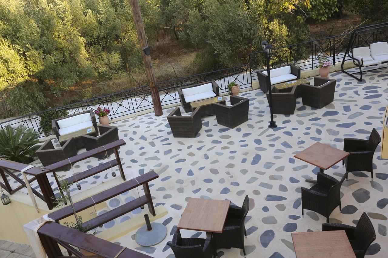 Coral Hotel Plomari Buitenkant foto
